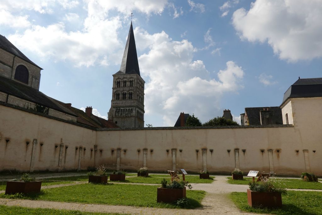 Le cloître du prieuré